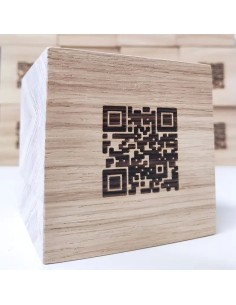 Cubo de madera con personalizado