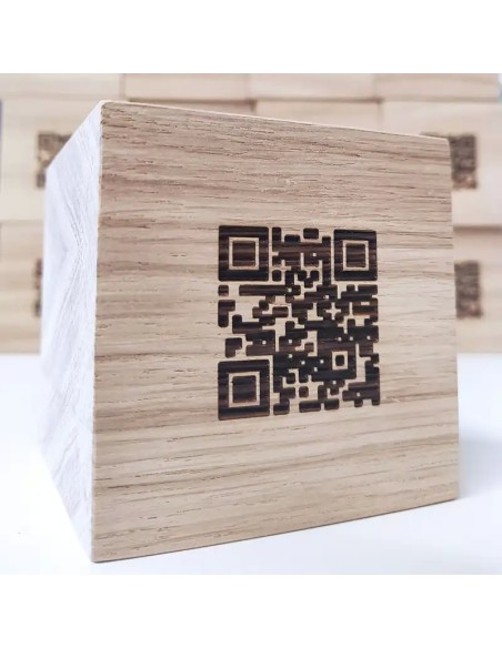 Cubo de madera con personalizado